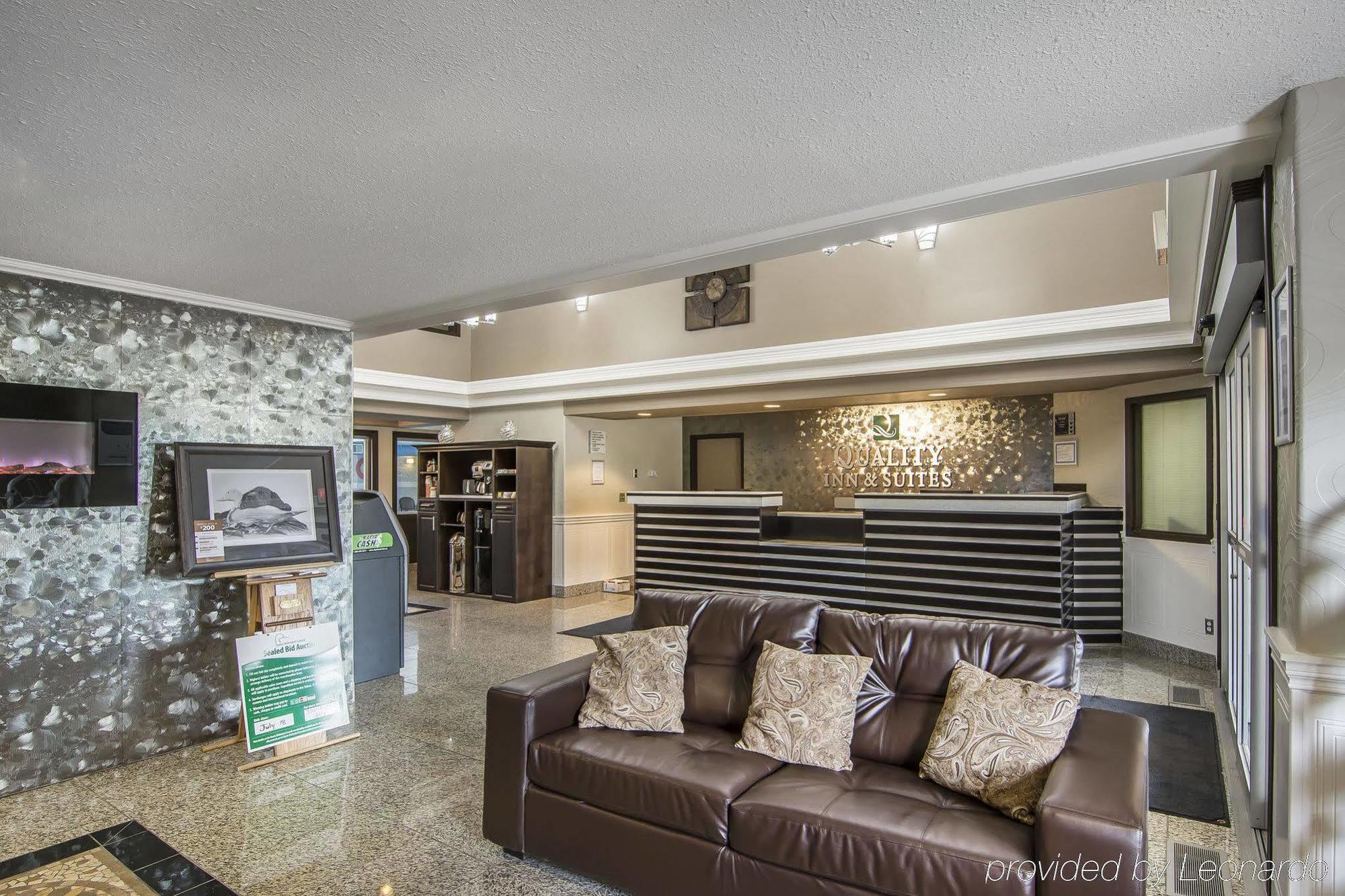 Quality Inn & Suites Yorkton Exterior foto