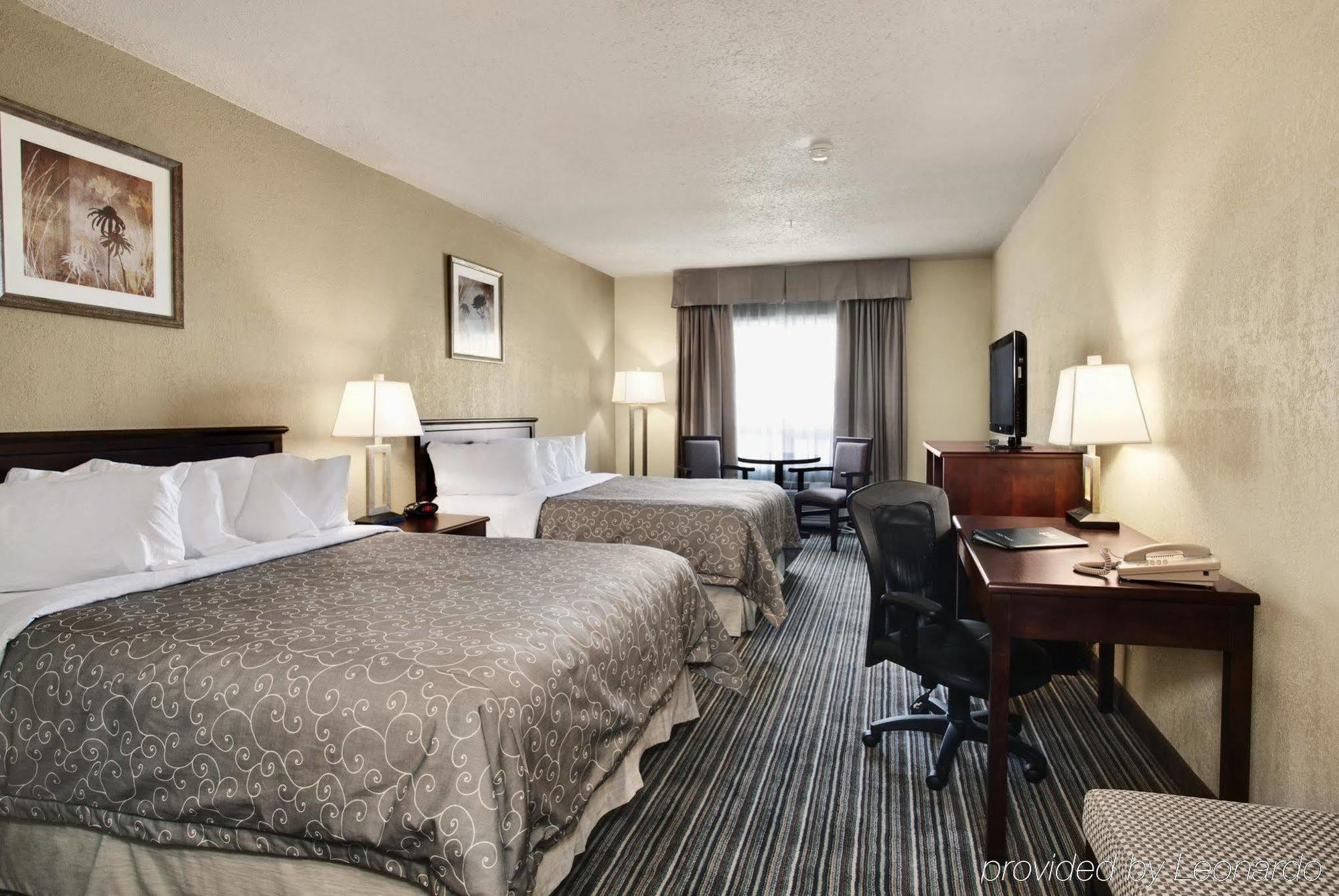 Quality Inn & Suites Yorkton Habitación foto
